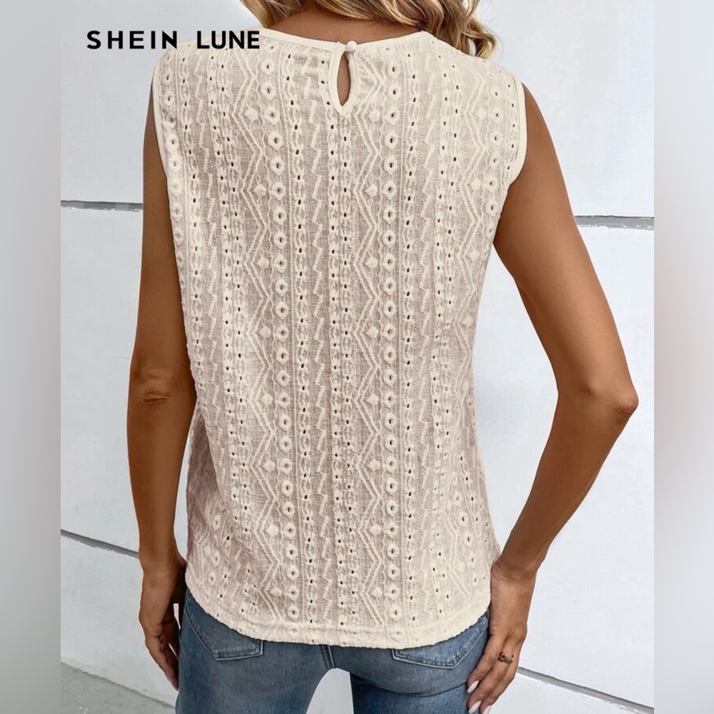 ☀️SHEIN Lace Detail Sleeveless Blouse - Cream - Picture 4 of 9